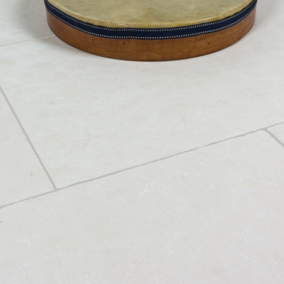 Antalya Cream Limestone Tile - Tumbled Antalya Cream Limestone Tile - Tumbled